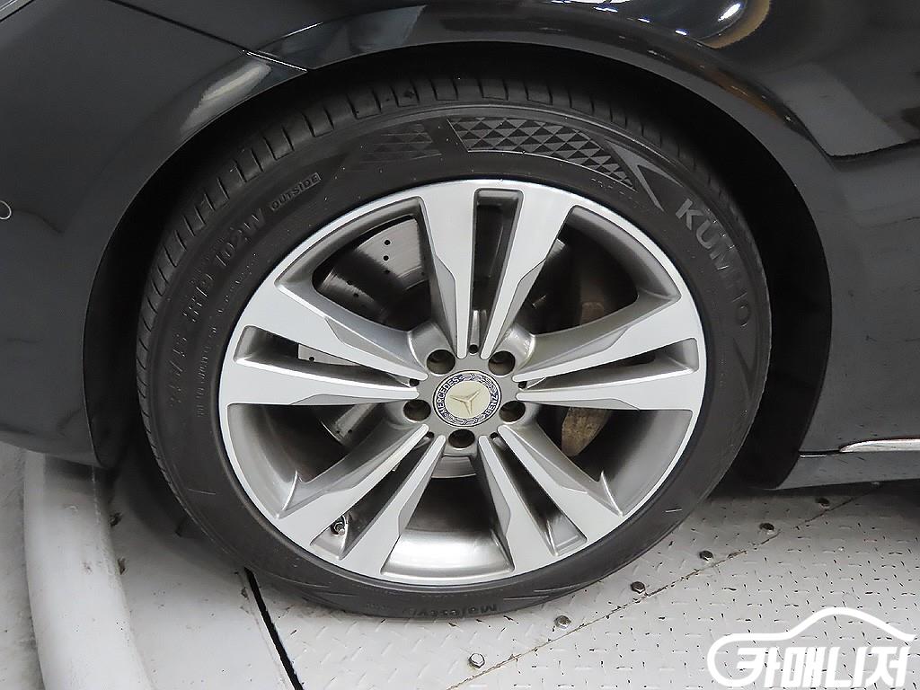 Mercedes-Benz S-Class S-Class-W222 S 500L 4MATIC thumbnail 5