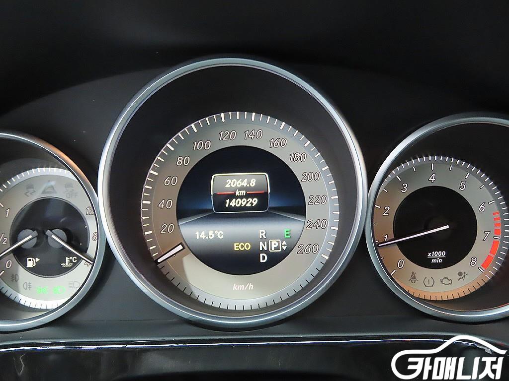 Mercedes-Benz E-Class E-Class W212 E300 Avantgarde thumbnail 6