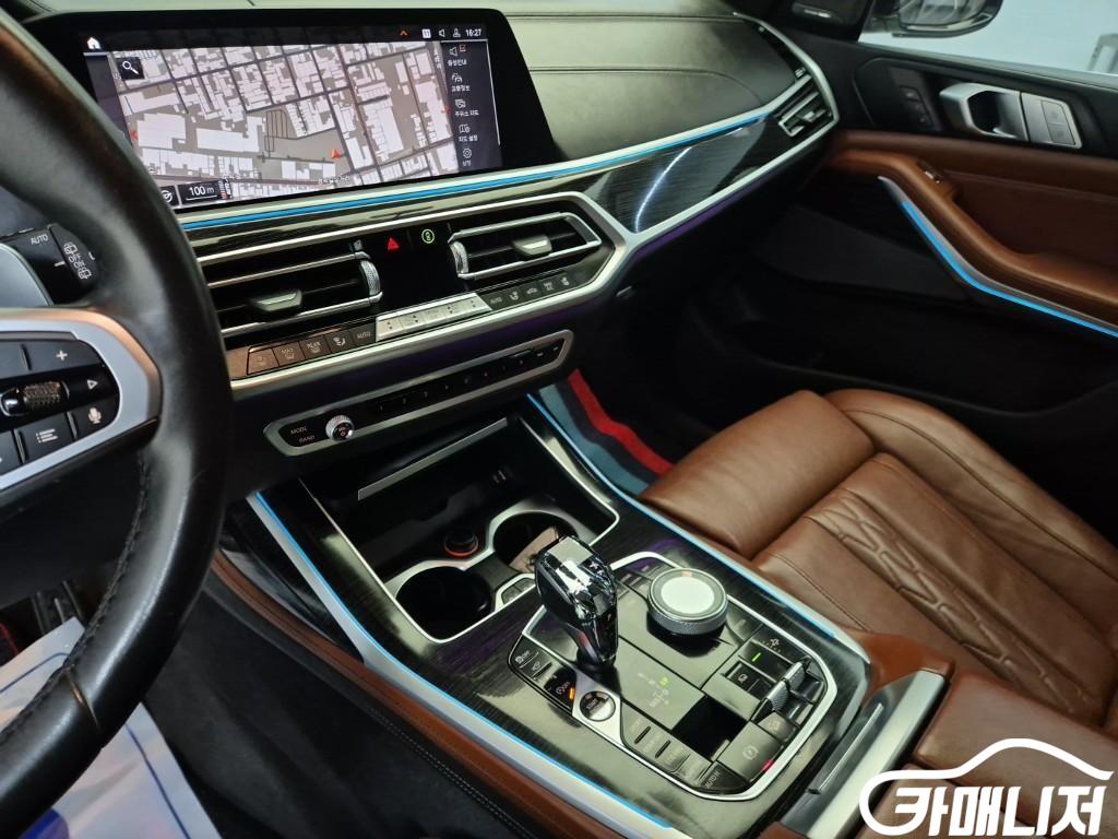 BMW X7 xDrive 40i M Sport thumbnail 12