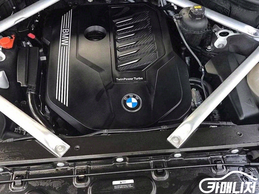 BMW X7 xDrive 40i M Sport thumbnail 5