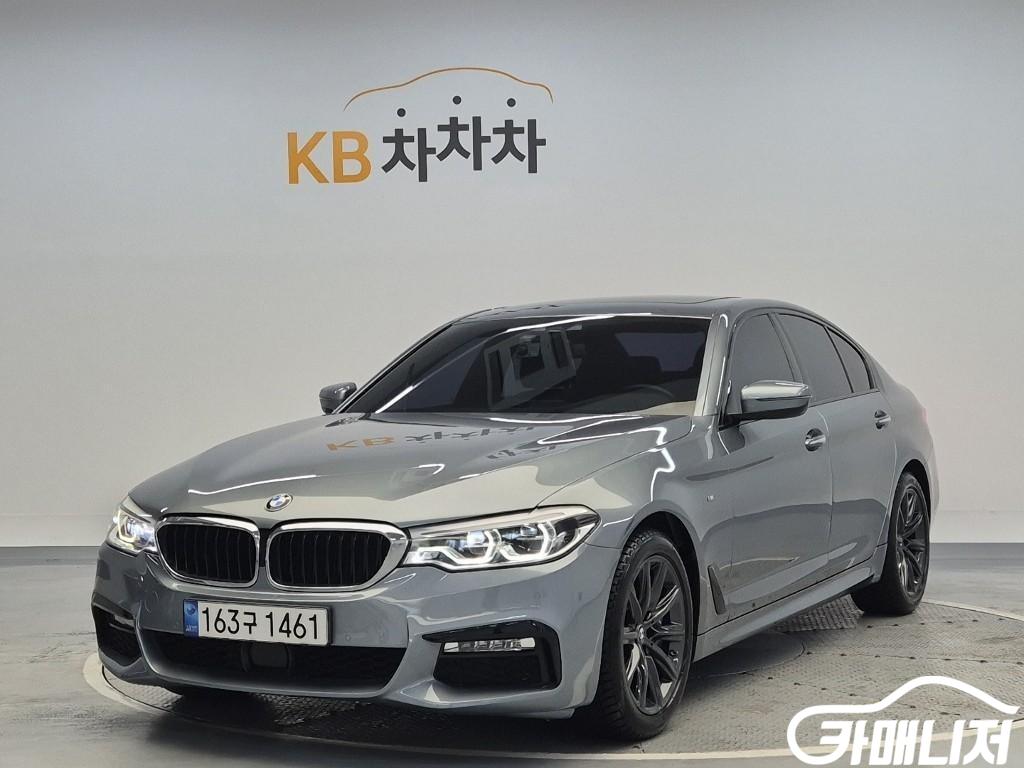 BMW 5 Series 530i thumbnail 2