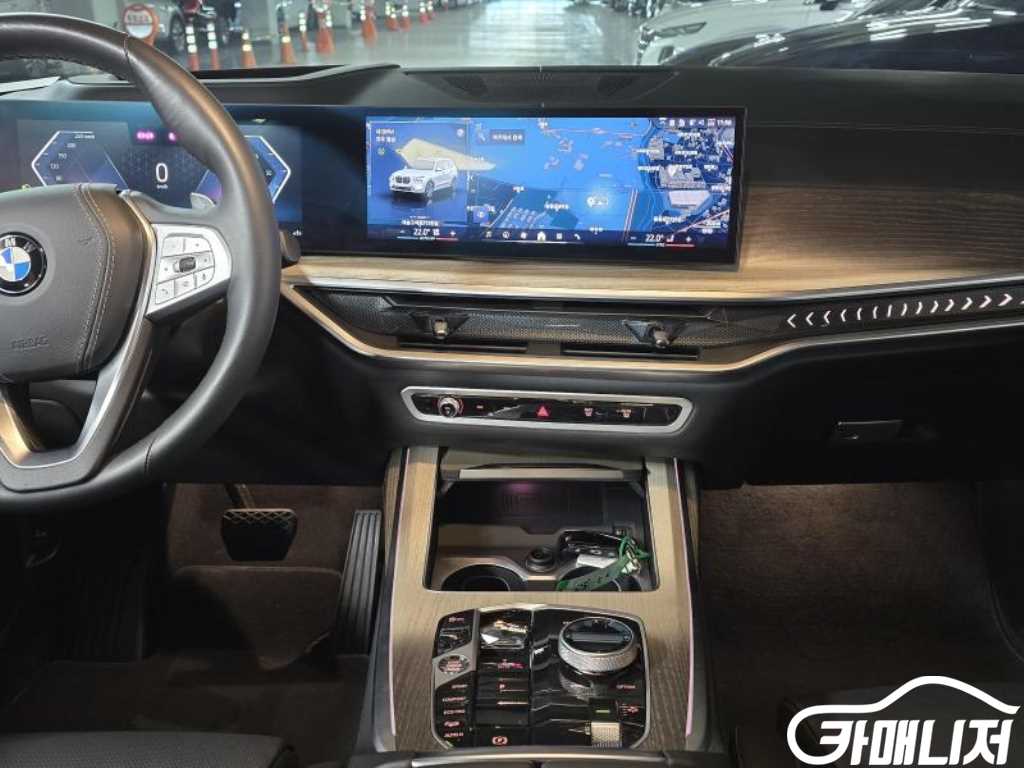 BMW X7 xDrive 40i Design Pure Ekselreonseu 7-Seater thumbnail 12