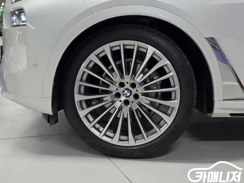 BMW X7 xDrive 40i Design Pure Ekselreonseu 7-Seater thumbnail 6