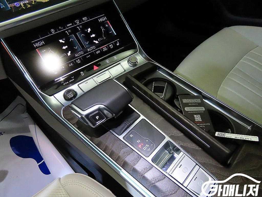 Audi A6 45 TFSI Quattro Premium thumbnail 12