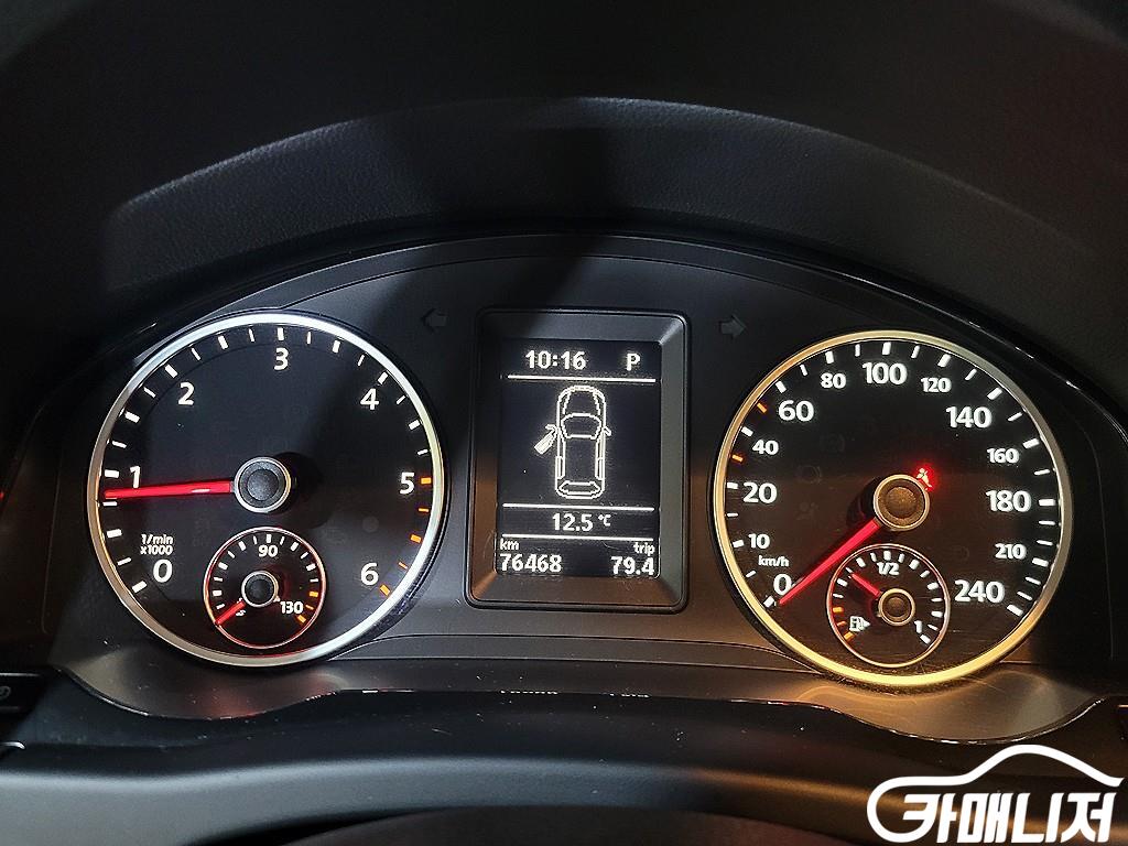 Volkswagen Tiguan 2.0 TDI Premium thumbnail 10