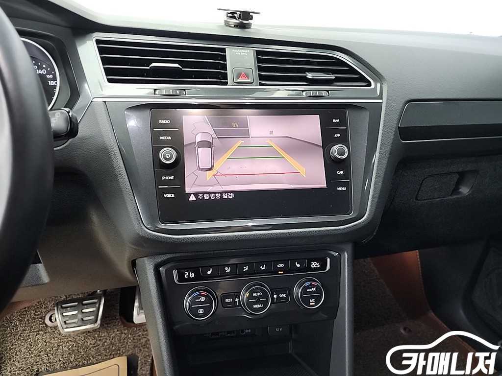 Volkswagen Tiguan 2.0 TDI thumbnail 10