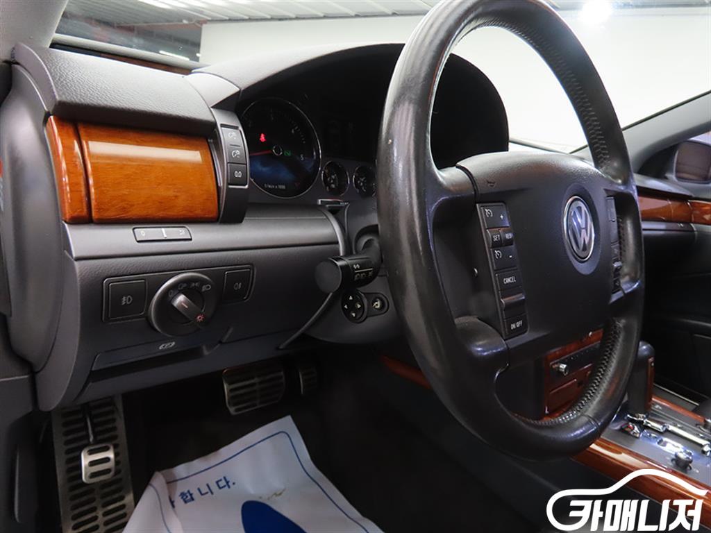 Volkswagen Phaeton V6 3.0 TDI thumbnail 13