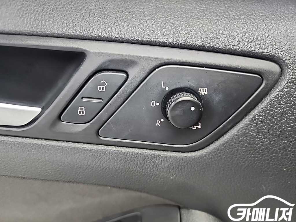 Volkswagen Jetta New Jetta 1.6 TDI BlueMotion thumbnail 15