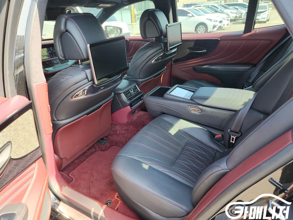 Lexus LS LS500h 3.5 Platinum AWD thumbnail 16