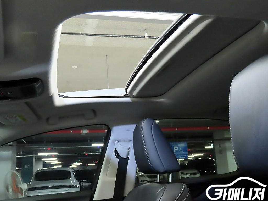 Lexus NX NX 350h Premium thumbnail 16