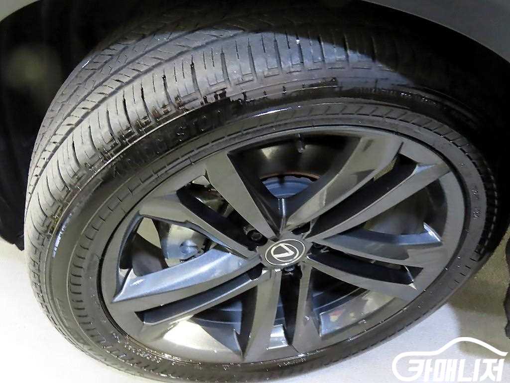 Lexus NX NX 350h Premium thumbnail 20