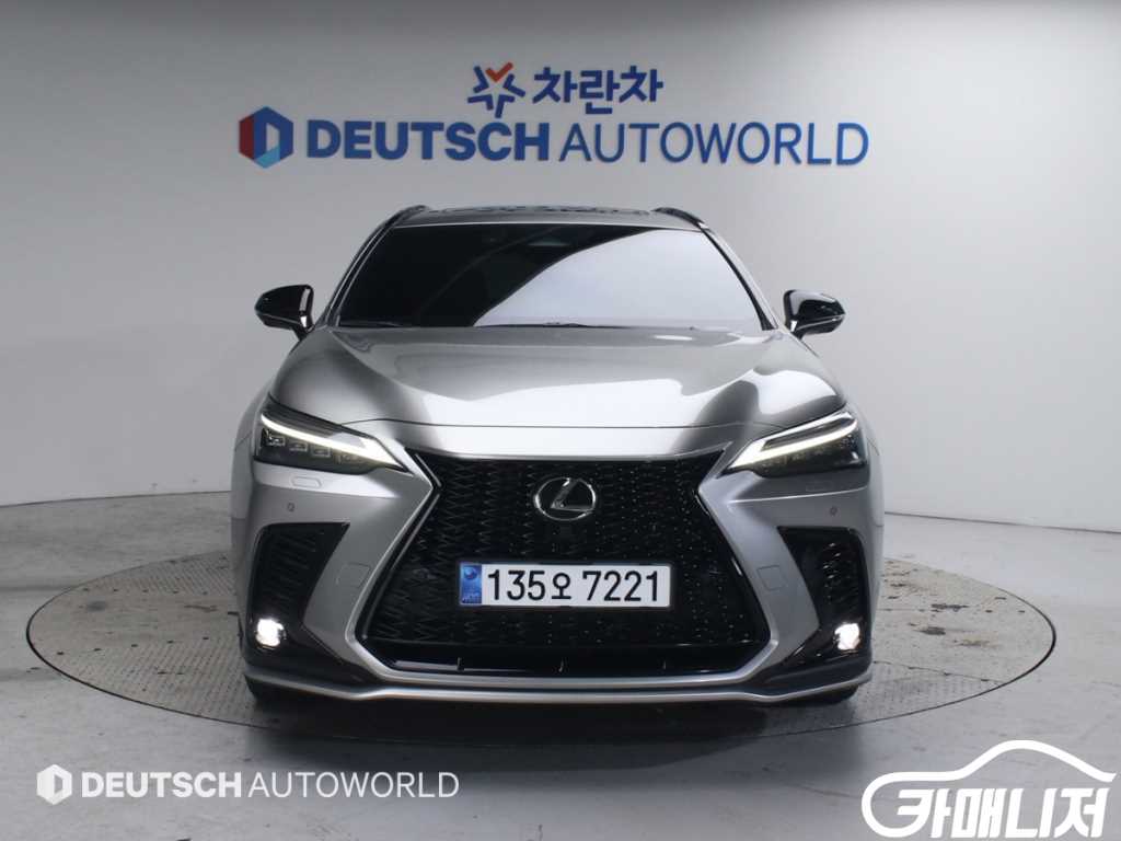 Lexus NX NX 450h+ F Sport thumbnail 3