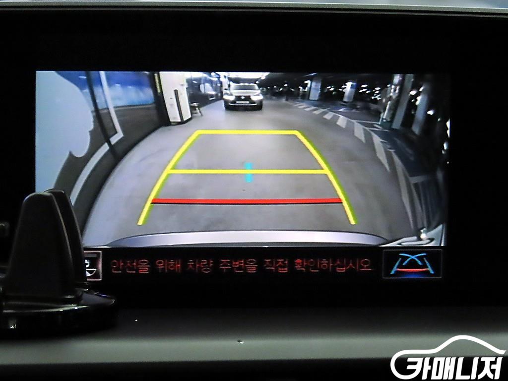 Lexus NX NX 300h Supreme thumbnail 15