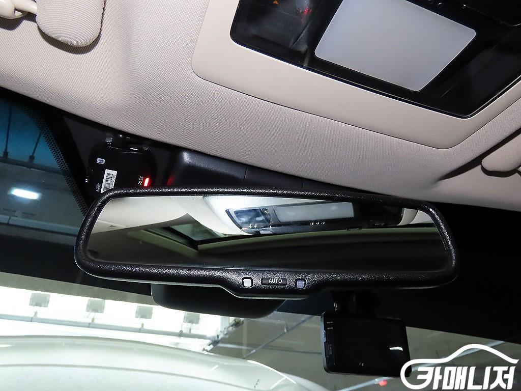 Lexus NX NX 300h Supreme thumbnail 16