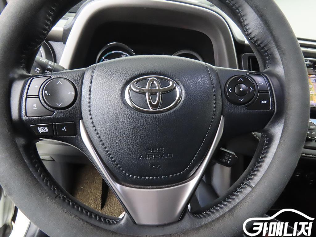 Toyota RAV4 Rabeu4 2.5 4WD Hybrid thumbnail 10