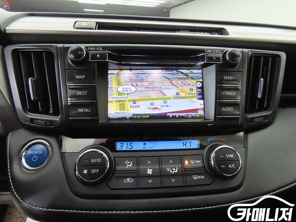 Toyota RAV4 Rabeu4 2.5 4WD Hybrid thumbnail 11