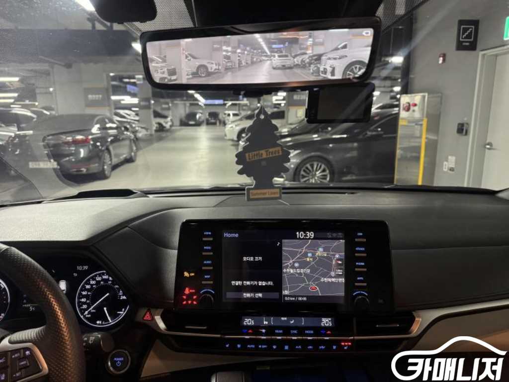 Toyota Sienna 2.5 2WD Hybrid thumbnail 11