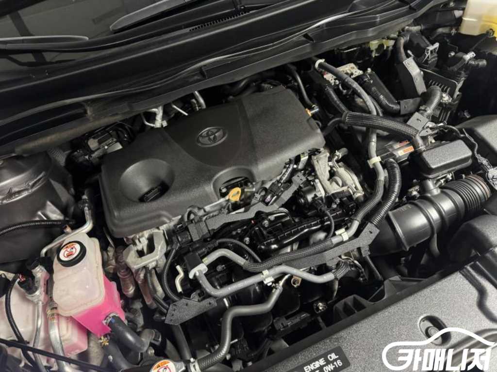 Toyota Sienna 2.5 2WD Hybrid thumbnail 4