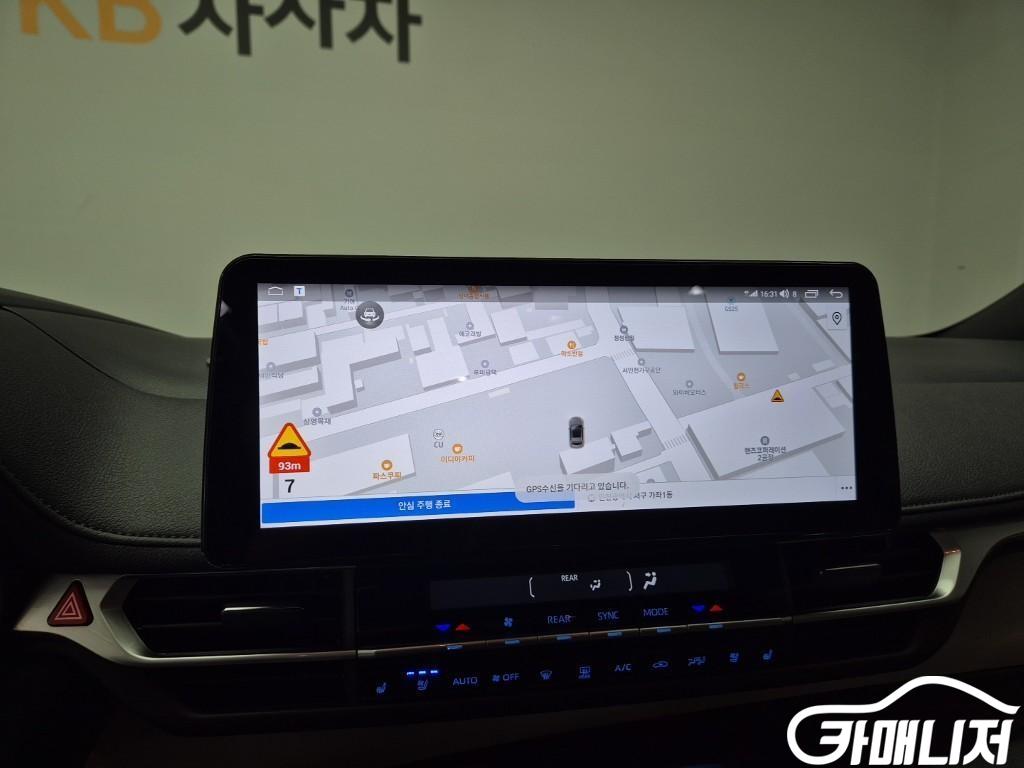 Toyota Sienna 2.5 2WD Hybrid thumbnail 13