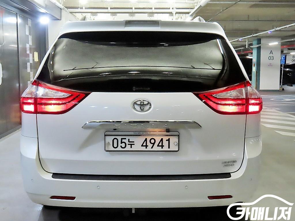 Toyota Sienna 3.5 AWD thumbnail 5