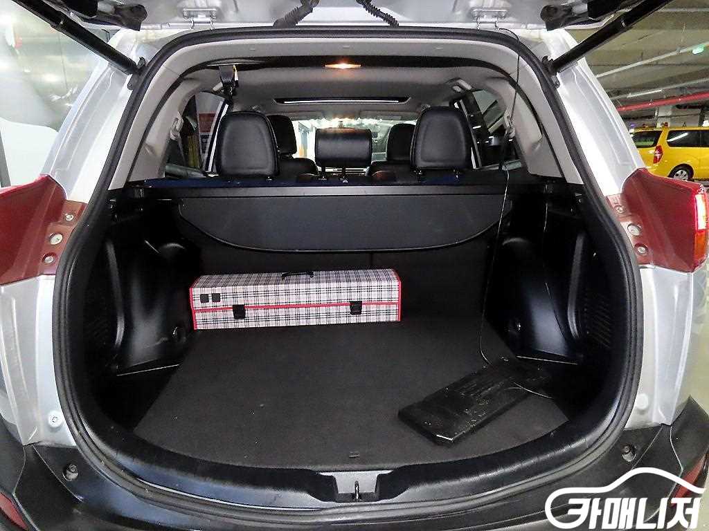 Toyota RAV4 Rabeu4 2.5 4WD thumbnail 17