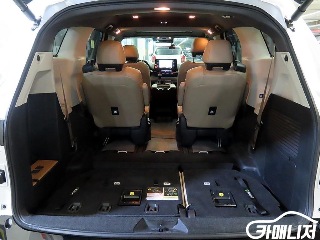 Toyota Sienna 2.5 AWD Hybrid thumbnail 17