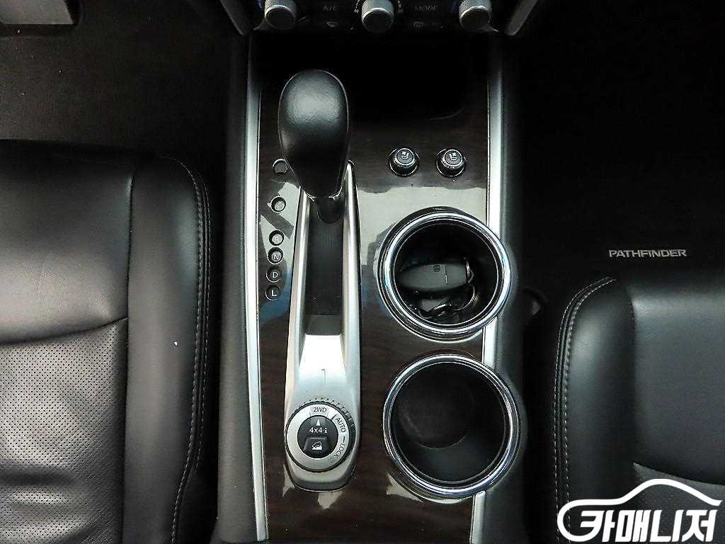 Nissan Pathfinder Pathfinder4th Gen 3.5 4WD thumbnail 10