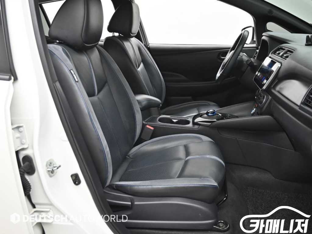 Nissan Leaf EV SL thumbnail 10