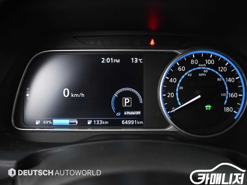 Nissan Leaf EV SL thumbnail 8