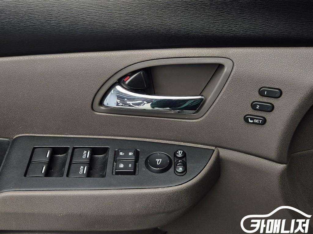 Honda Odyssey 3.5 Elite thumbnail 13