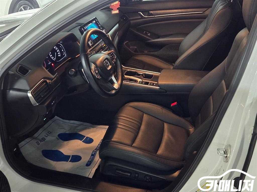 Honda Accord 1.5 Turbo thumbnail 8