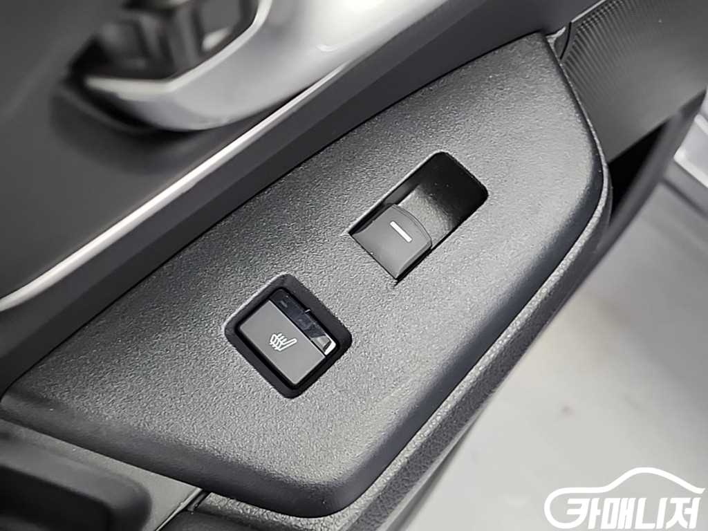 Honda CR-V CR-V 5th Gen 2.0 Hybrid Touring 4WD thumbnail 13