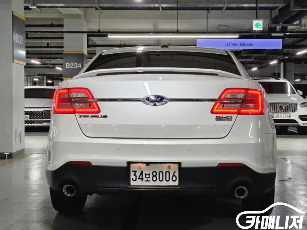 Ford Taurus New Taurus 3.5 SHO thumbnail 4