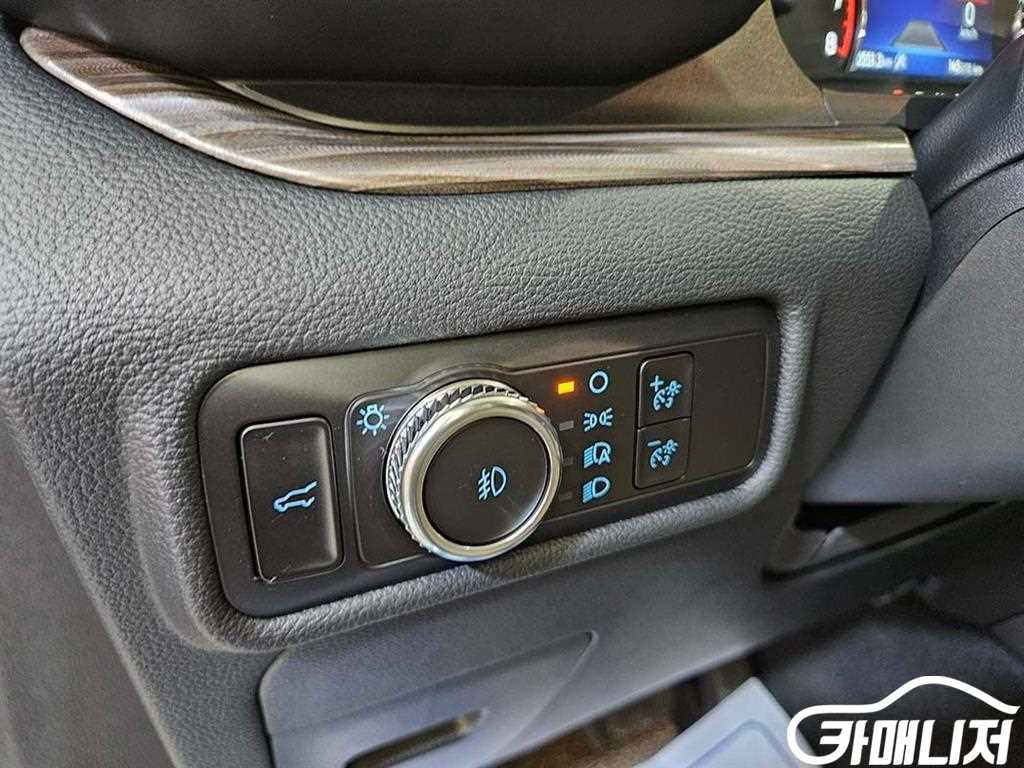 Ford Explorer Explorer 6th Gen 2.3 AWD Rimitideu thumbnail 12