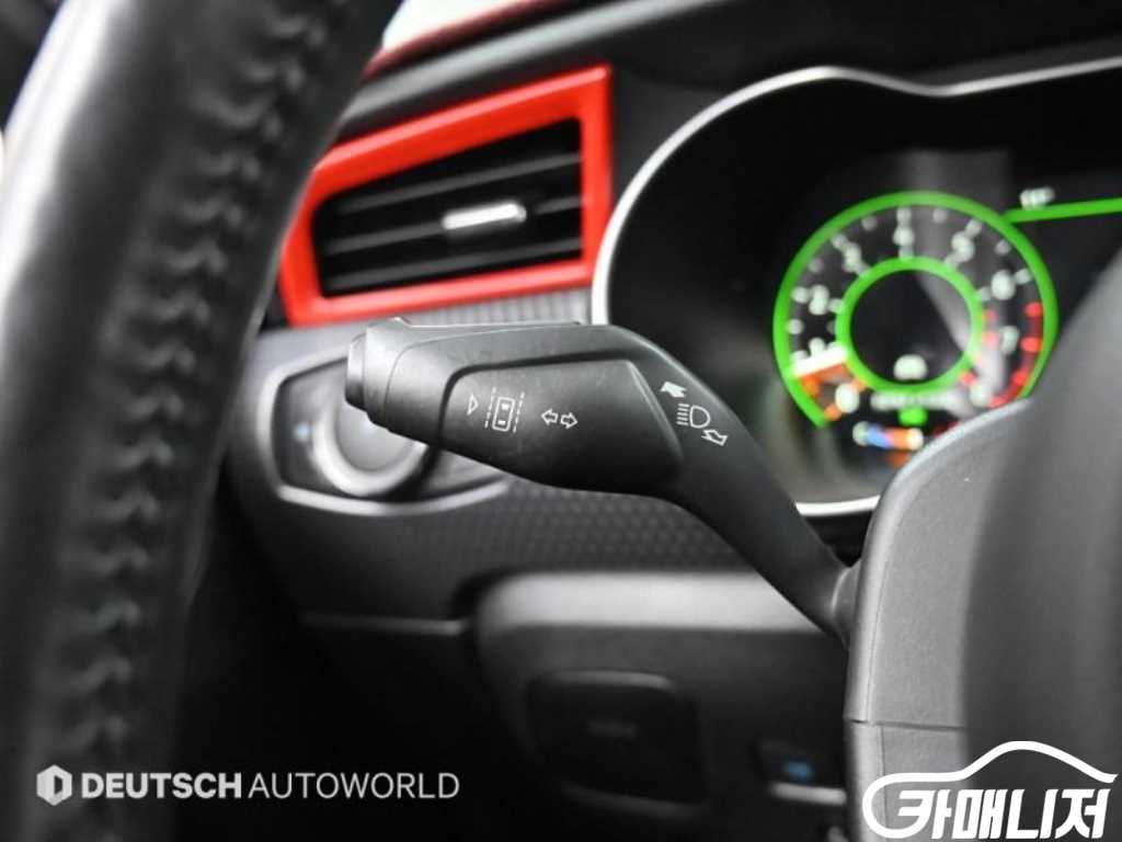 Ford Mustang Mustang 6th Gen 2.3 Coupe thumbnail 18