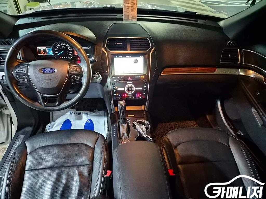 Ford Explorer 2.3 EcoBoost Rimitideu 4WD thumbnail 10