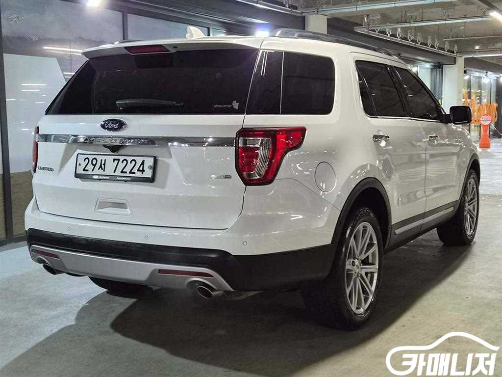 Ford Explorer 2.3 EcoBoost Rimitideu 4WD thumbnail 4