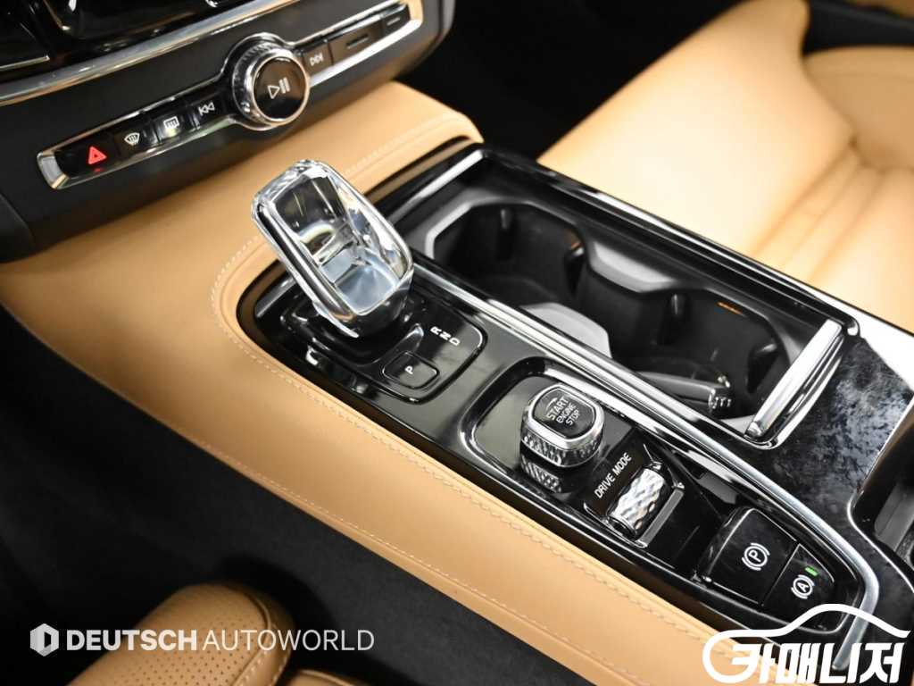 Volvo S90 T8 AWD Inscription thumbnail 9