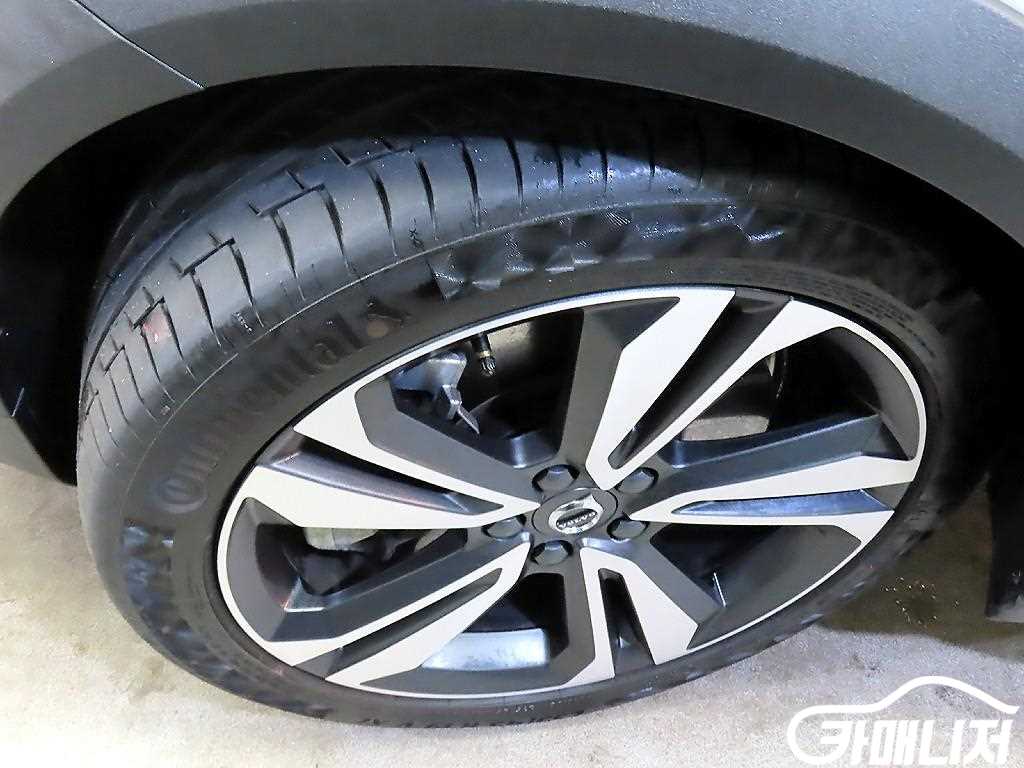 Volvo V60 V60 Cross Country 2nd Gen 2.0 B5 Peuro AWD thumbnail 20