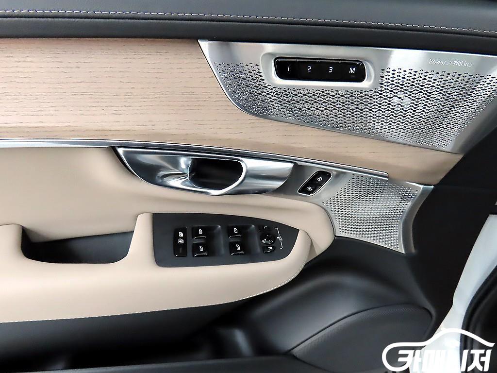 Volvo XC90 XC90 2nd Gen 2.0 B6 AWD thumbnail 11