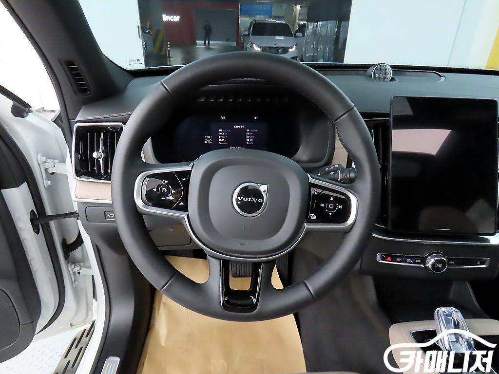 Volvo XC90 XC90 2nd Gen 2.0 B6 AWD thumbnail 9