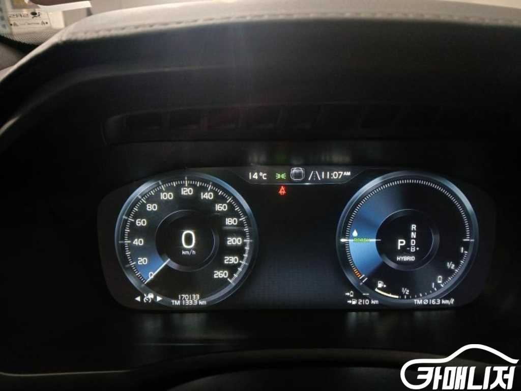 Volvo XC90 XC90 2nd Gen 2.0 T8 AWD thumbnail 9