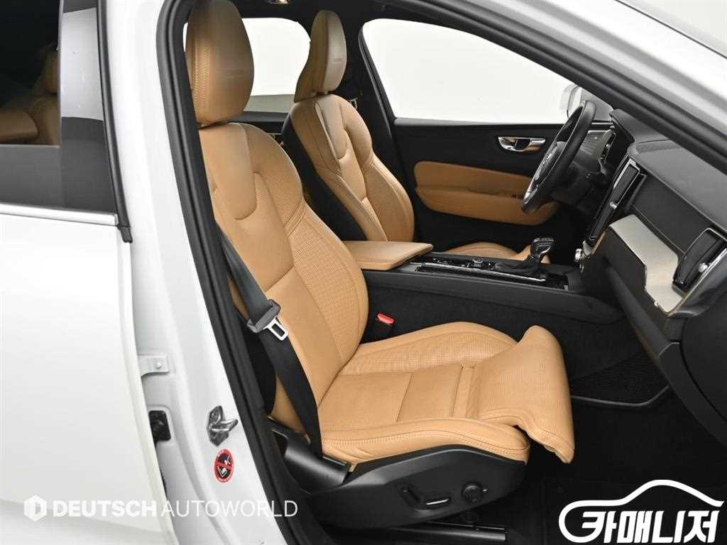 Volvo XC60 D5 AWD Inscription thumbnail 10