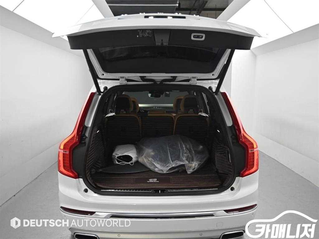 Volvo XC90 XC90 2nd Gen 2.0 T8 AWD thumbnail 19