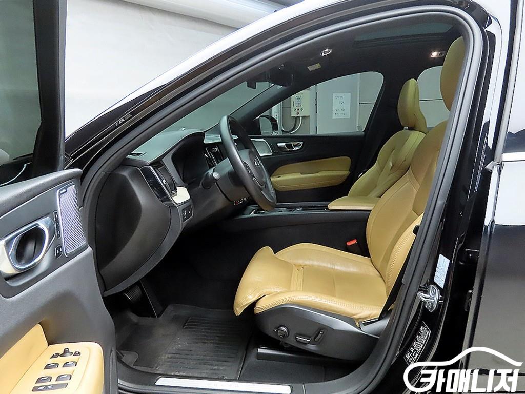 Volvo XC60 B5 AWD Inscription thumbnail 5