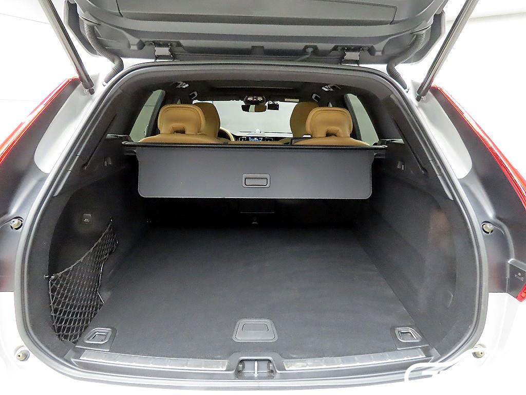 Volvo XC60 B5 AWD Inscription thumbnail 18