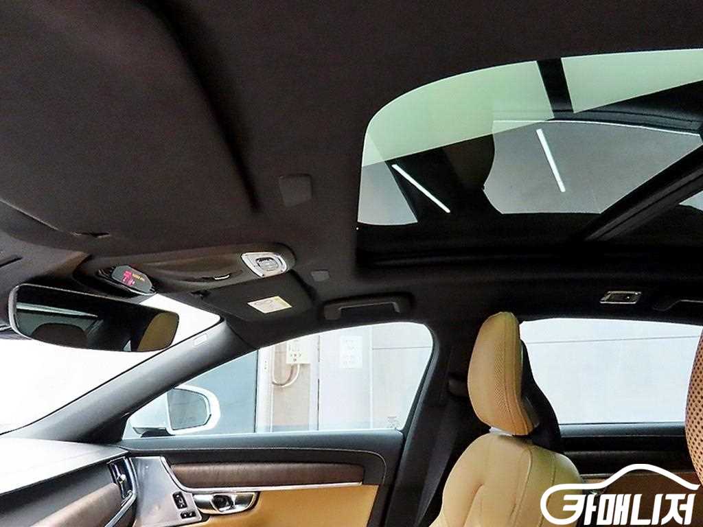 Volvo S90 B6 AWD Inscription thumbnail 16