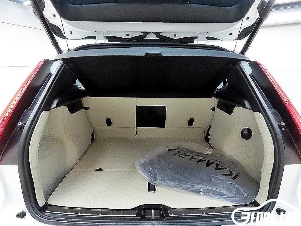 Volvo XC40 B4 AWD Ulteura Bright thumbnail 18