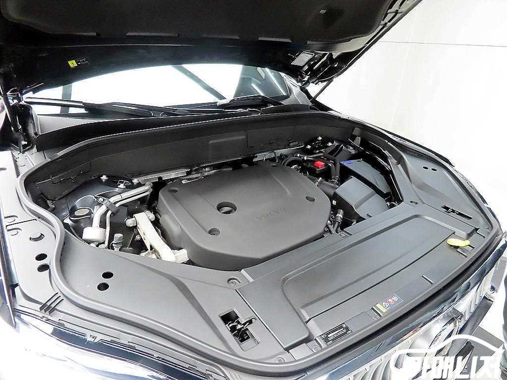 Volvo XC90 XC90 2nd Gen 2.0 B6 AWD thumbnail 19